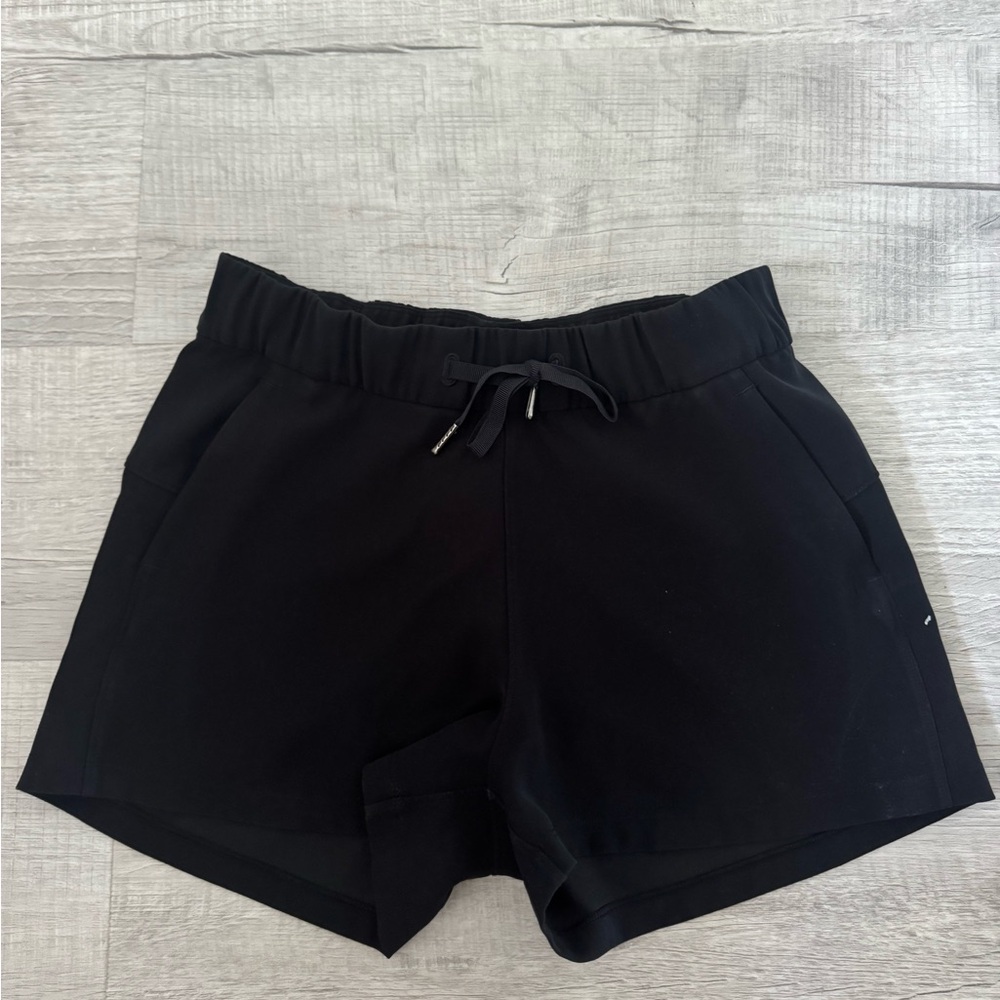 Lululemon Athletica Black Athletic Shorts with Elastic Waistband